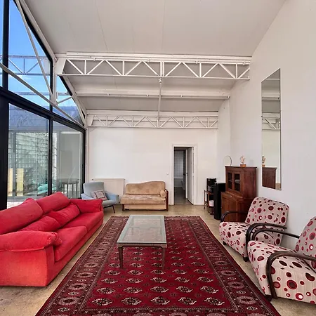 Authentic, Beautiful & Friendly 150m2 Loft, 10 Min From Paris *
