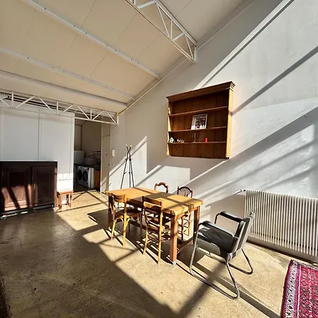Authentic, Beautiful & Friendly 150m2 Loft, 10 Min From Paris *