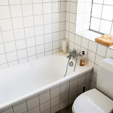 Authentic, Beautiful & Friendly 150m2 Loft, 10 Min From Paris *