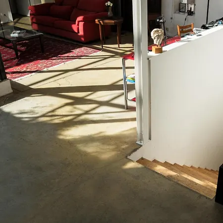 Authentic, Beautiful & Friendly 150m2 Loft, 10 Min From Paris